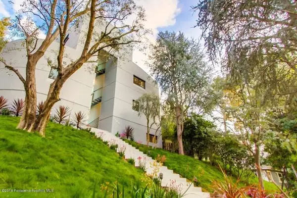 Pasadena, CA 91105,940 Burleigh Drive