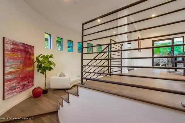 Pasadena, CA 91105,940 Burleigh Drive