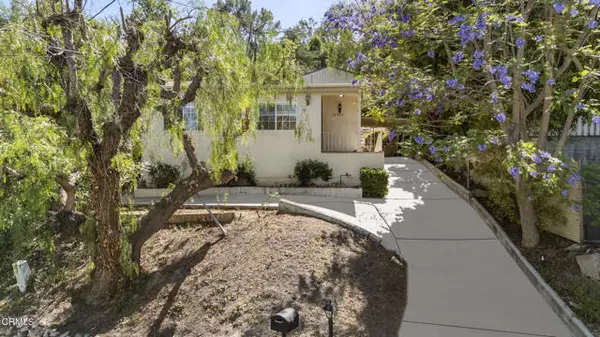 22364 Cass Avenue, Woodland Hills (los Angeles), CA 91364