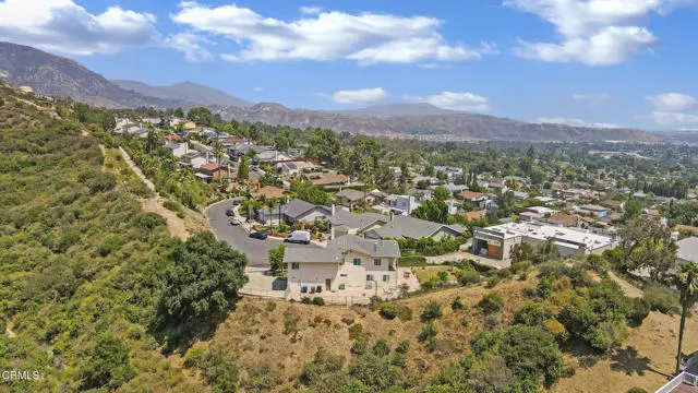 Sylmar (los Angeles), CA 91342,13487 Trego Place