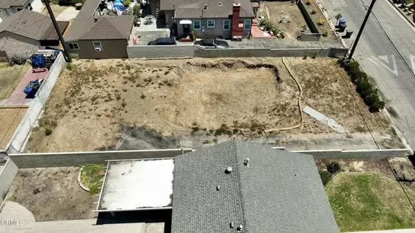 Altadena, CA 91001,2637 N Olive Avenue