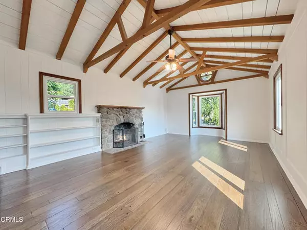 La Crescenta, CA 91214,2800 Henrietta Avenue