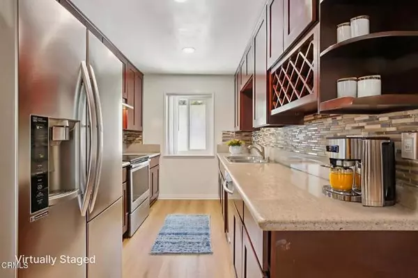 Glendale, CA 91208,1935 Alpha Road #310