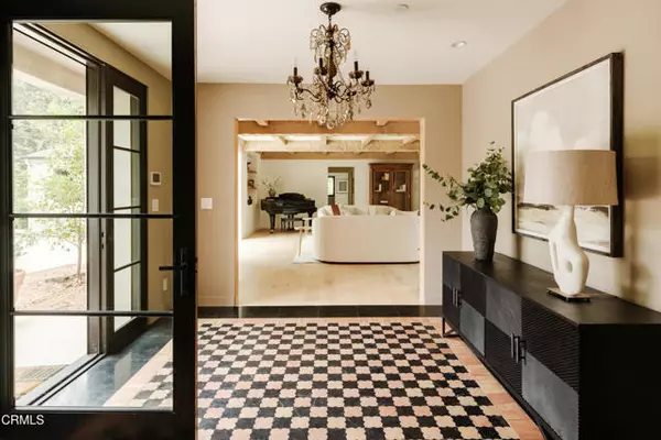 Altadena, CA 91001,1905 Midlothian Drive