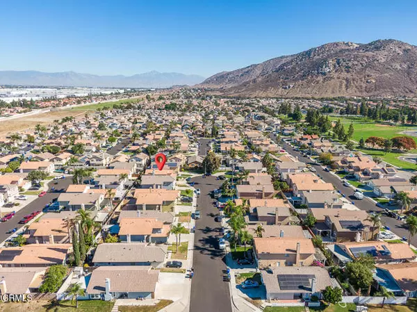 Fontana, CA 92337,15492 Somerset Court