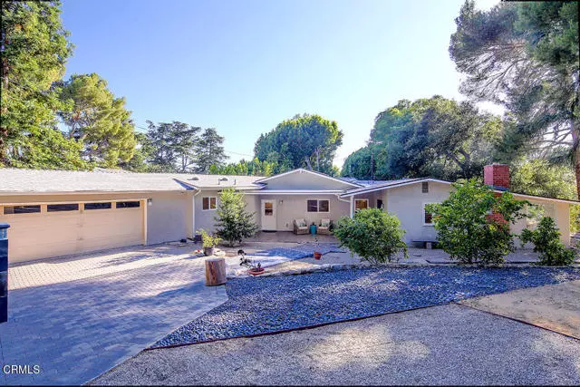 La Canada Flintridge, CA 91011,5245 Bubbling Well Lane