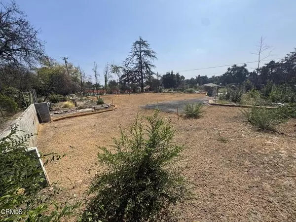 Altadena, CA 91001,2975 Lake Avenue