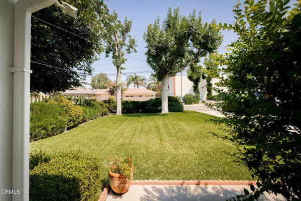 West Covina, CA 91790,912 W Service Avenue