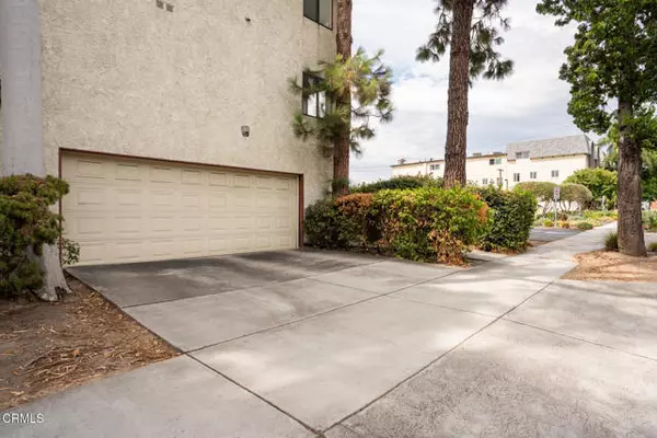 111 N Everett Street #202, Glendale, CA 91206