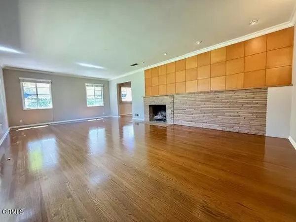 Altadena, CA 91001,2175 N Holliston Avenue