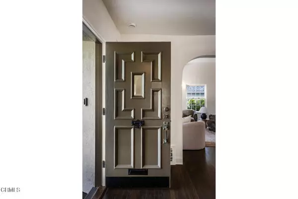 Altadena, CA 91001,1953 Grand Oaks Avenue