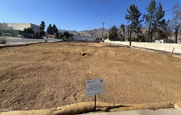 Altadena, CA 91001,2490 Lake Avenue