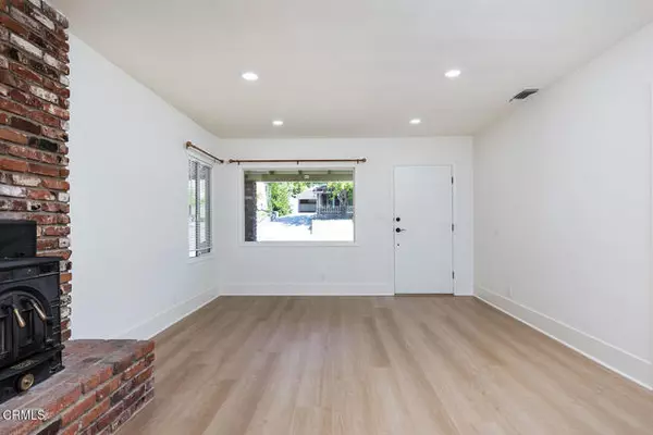 La Crescenta, CA 91214,3330 Paraiso Way