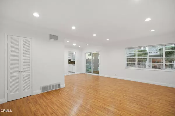 Glendale, CA 91202,1233 N Columbus Avenue #1C