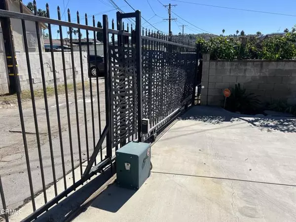 Los Angeles, CA 90042,5118 Granada Street Street