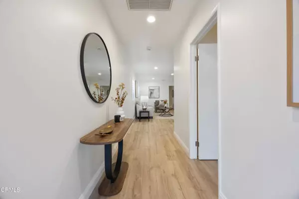 Los Angeles, CA 91040,10742 Sharon Avenue