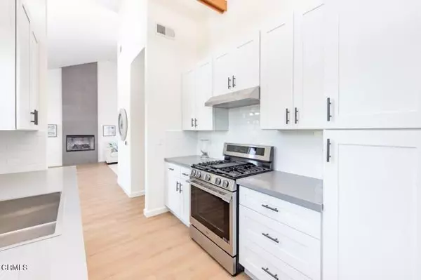 Los Angeles, CA 90064,11829 Gateway Boulevard #2