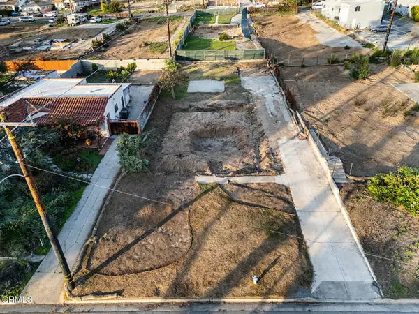 Altadena, CA 91001,785 New York Dr