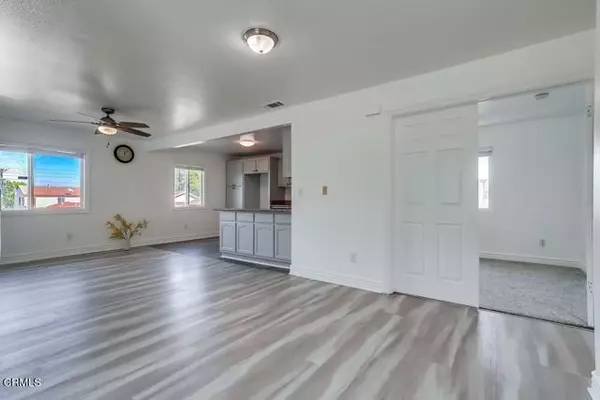 Los Angeles, CA 90003,140 E 101st Street