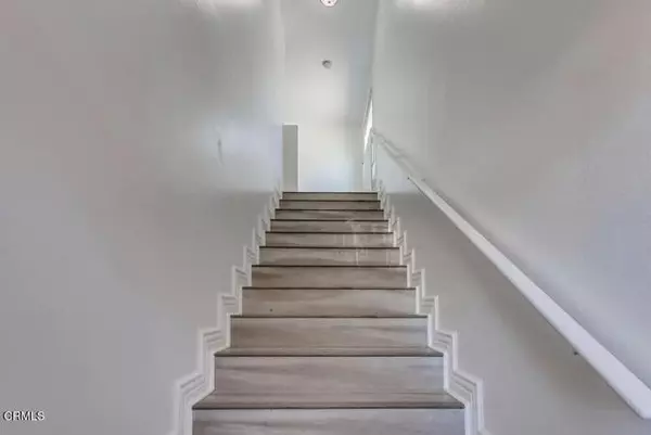 Los Angeles, CA 90003,140 E 101st Street