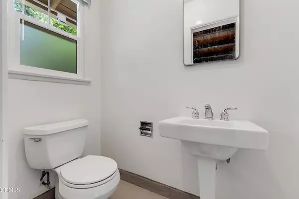 Valley Village, CA 91607,5622 Bellingham Avenue