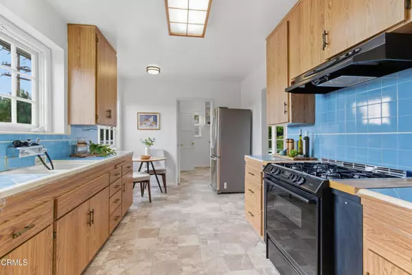 La Canada Flintridge, CA 91011,4563 Loma Vista Drive