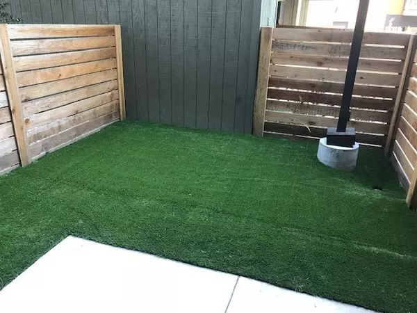 Glendale, CA 91214,4201 Pennsylvania Avenue #C2