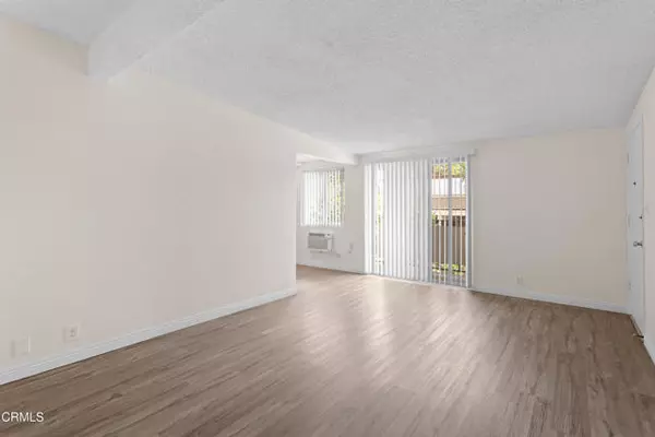 Montrose, CA 91020,2707 Montrose Avenue #8