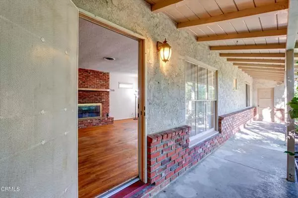 Glendale, CA 91214,3942 Los Olivos Lane