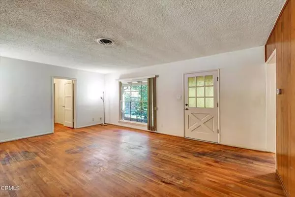 Glendale, CA 91214,3942 Los Olivos Lane