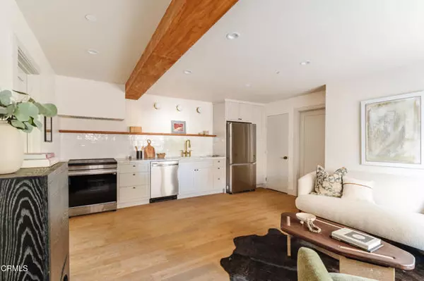 Los Angeles, CA 90026,2612 Marathon Street #1/4