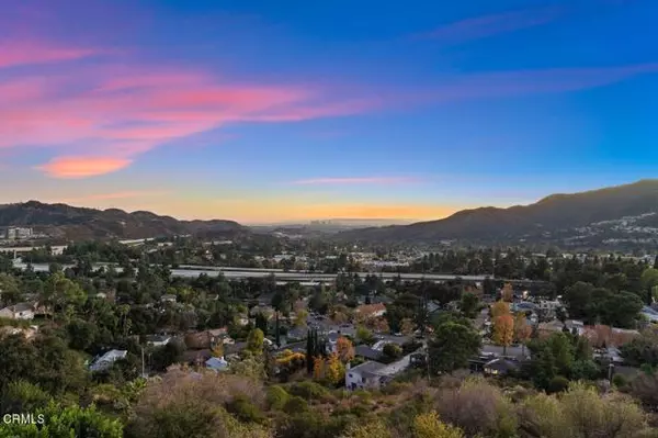 2102 La Canada Crest Drive #C, La Canada Flintridge, CA 91011