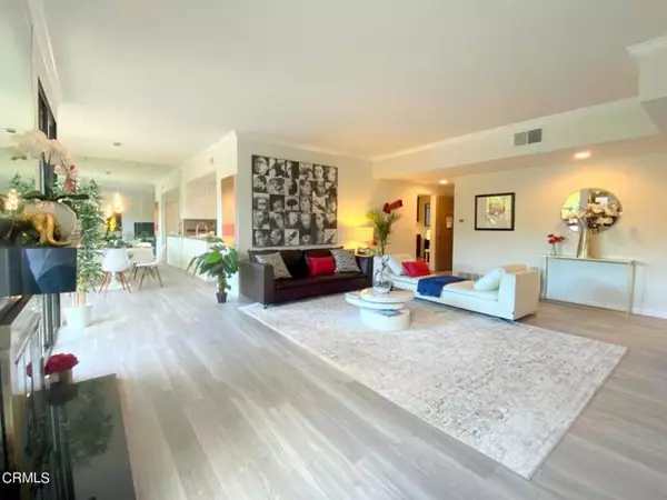 West Hollywood, CA 90069,723 Westmount Drive #202