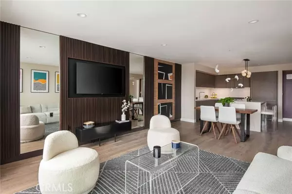 Pasadena, CA 91101,380 Cordova Street #305