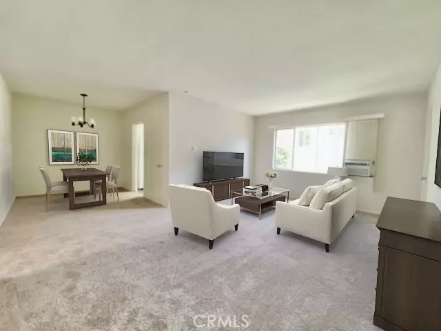 208 S Mariposa #6, Los Angeles, CA 90004