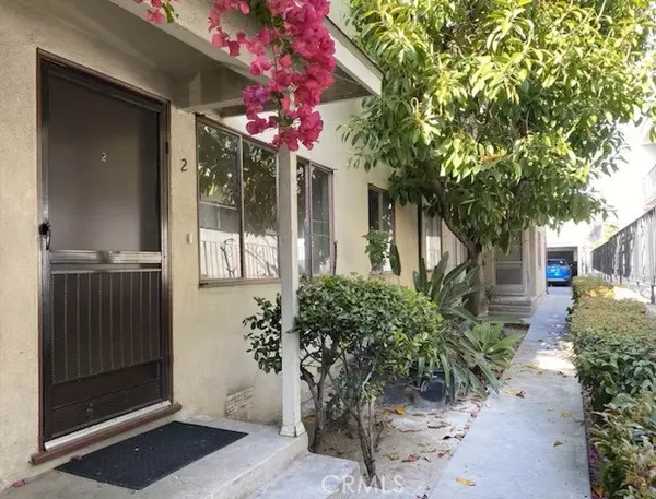 208 S Mariposa Avenue #2, Los Angeles, CA 90004