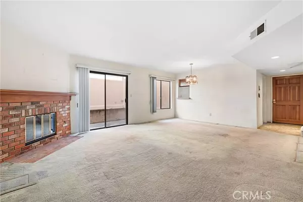 Glendale, CA 91206,1534 E Wilson Avenue #3