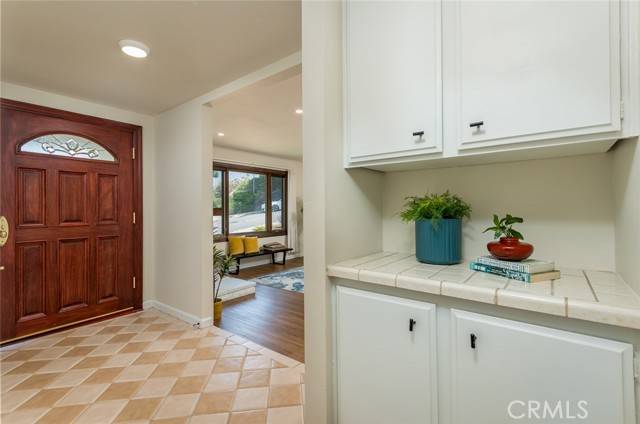 Glendale, CA 91208,2251 El Arbolita Drive
