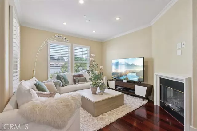 Pasadena, CA 91107,453 N Altadena Drive #5