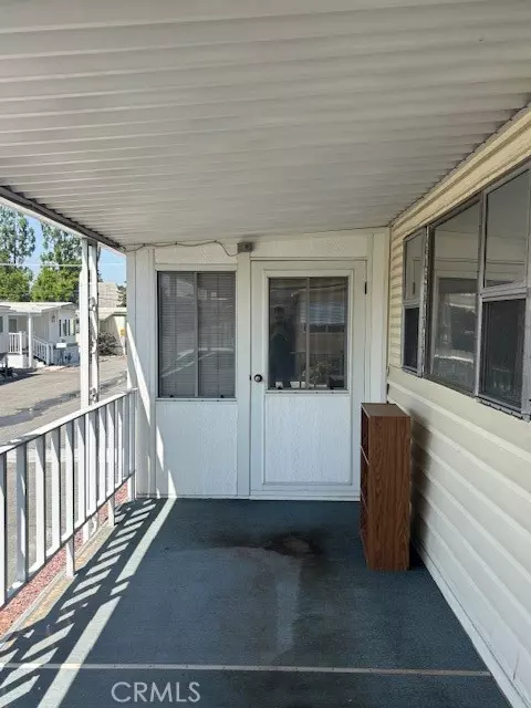 Duarte, CA 91010,1030 Bradbourne Avenue #9