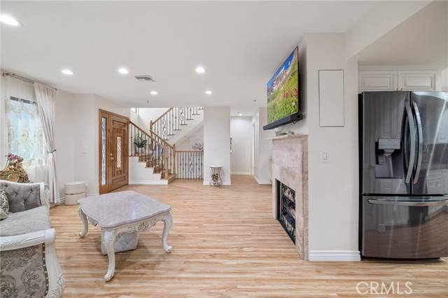 301 W Loraine Street #3, Glendale, CA 91202