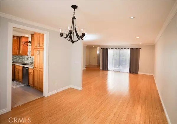 Burbank, CA 91504,9402 Via Yolanda