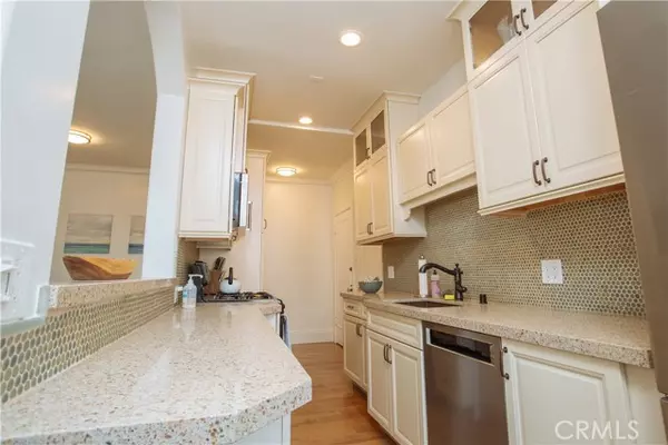 Long Beach, CA 90802,315 W 3rd #305