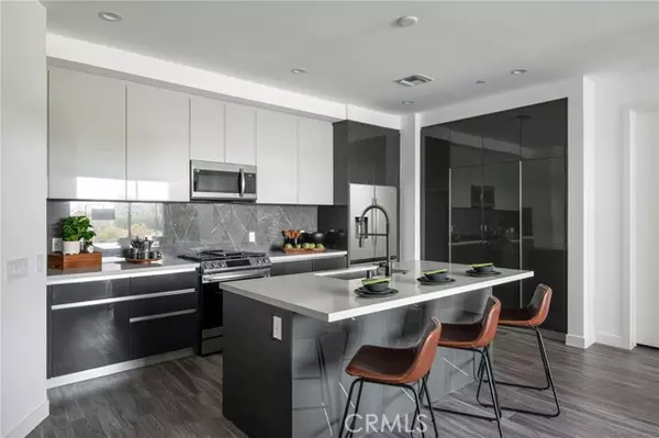 Los Angeles, CA 90012,118 Astronaut Ellison S Onizuka Street #306