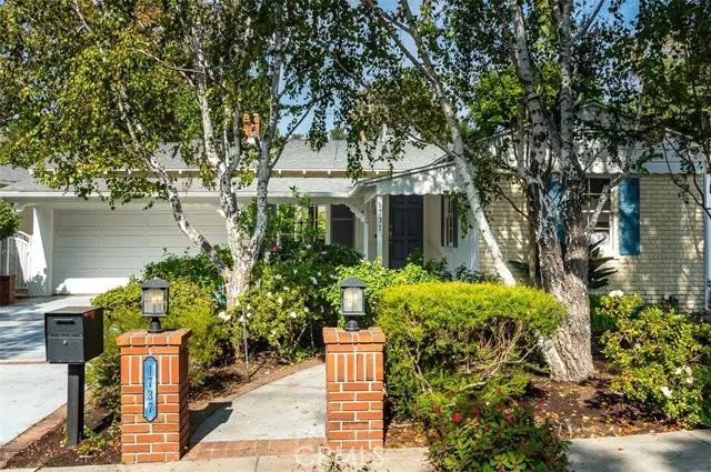 Glendale, CA 91208,1737 Opechee Way