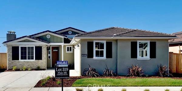 1221 Grand Meadow Way, Santa Maria, CA 93455