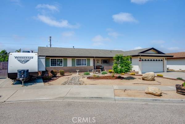 3659 Lakeview Court, Santa Maria, CA 93455
