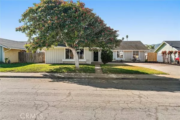 906 W Lemon Avenue, Lompoc, CA 93436