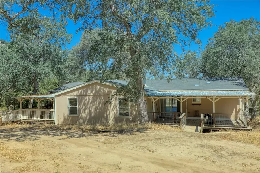 1255 Tierra Redonda, Bradley, CA 93426