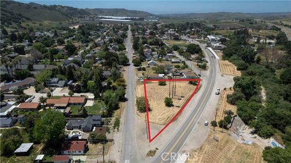 742 Bell Street, Los Alamos, CA 93440